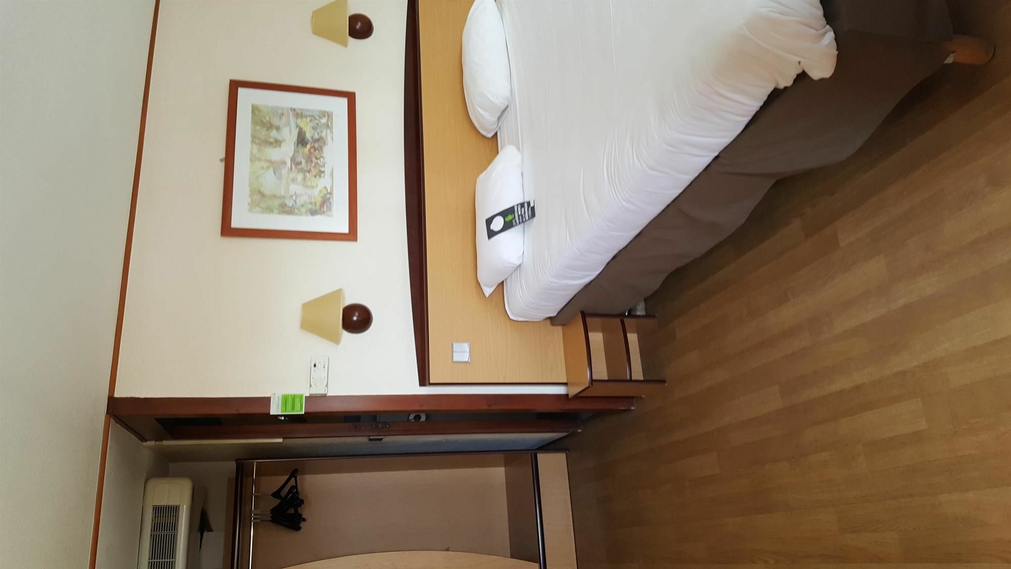 Campanile Metz Sud Jouy-Aux-Arches A31 Carrefour De L'Europe Hotell Eksteriør bilde